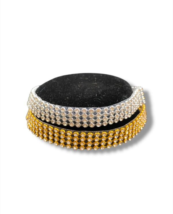 COLLAR REDONDO DE PIEDRITA