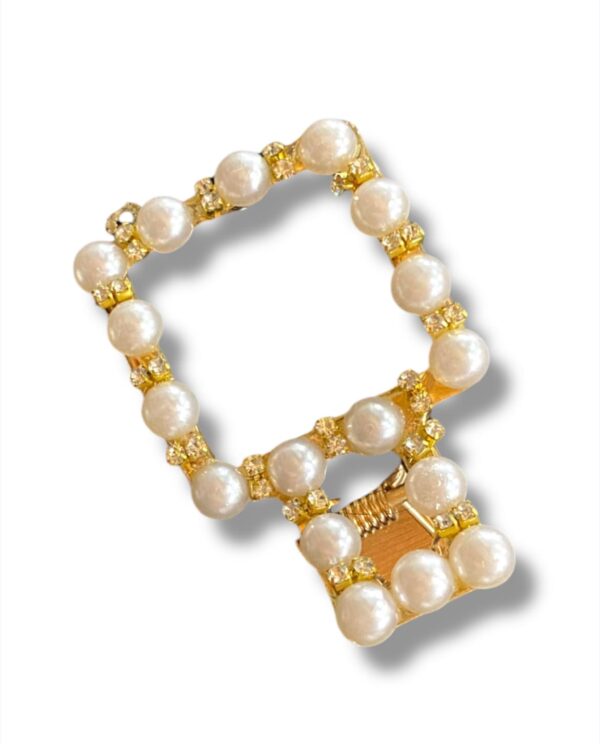 BROCHE CUADRADO CON PERLAS