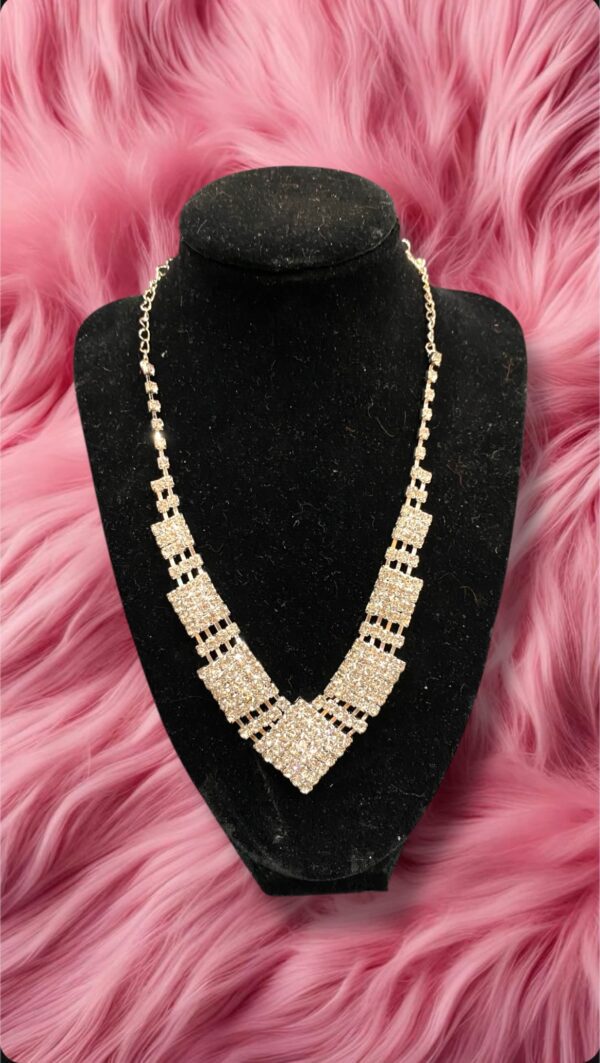 BIJOUTERIE COLLAR CUADRITOS PIEDRITA