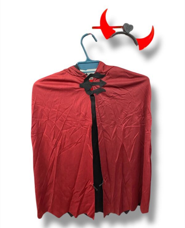 DIABLITO CON CAPA