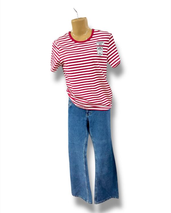JEANS Y REMERA RAYAS