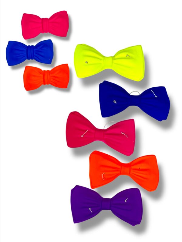 MOÑAS CHICAS LISAS