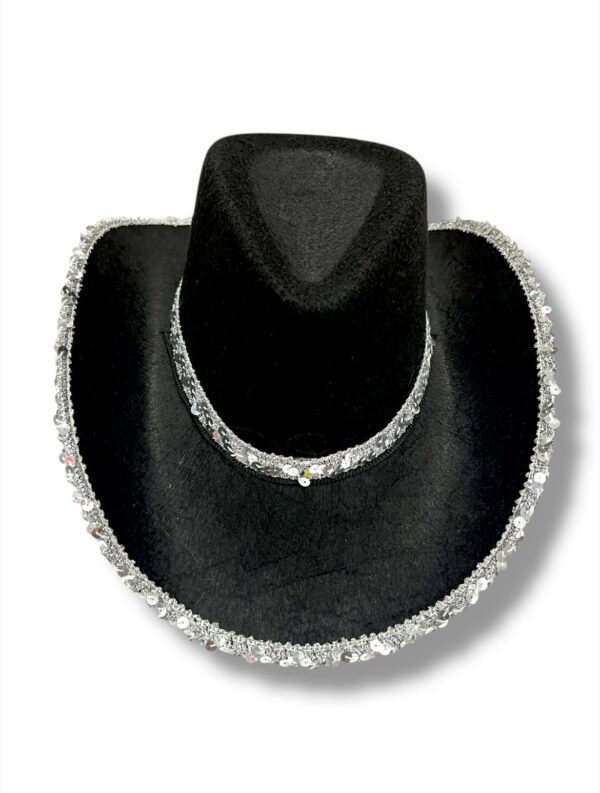 ESTILO COWBOY CON BORDEADO