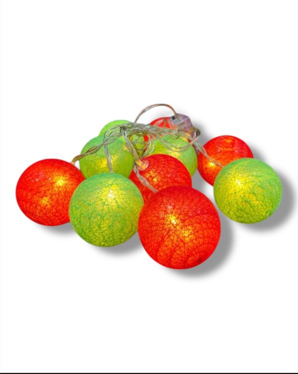 BOLAS DE HILO DE COLORES