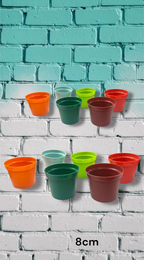 MACETA PLASTICO  LISA 8CM