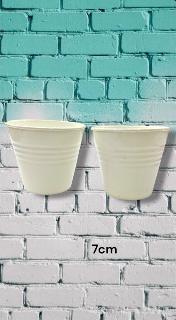 MACETA PLASTICO  7CM CON CANALETAS