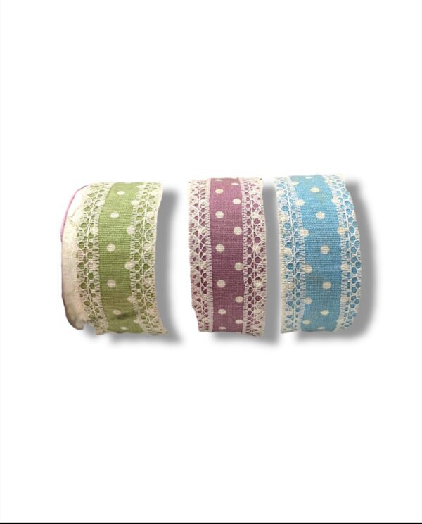 CON PUNTILLA EN BORDE 4cm DE ANCHO
