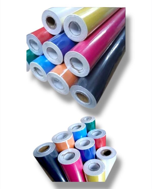 ROLLO DE COLORES LISO CON ADHESIVO