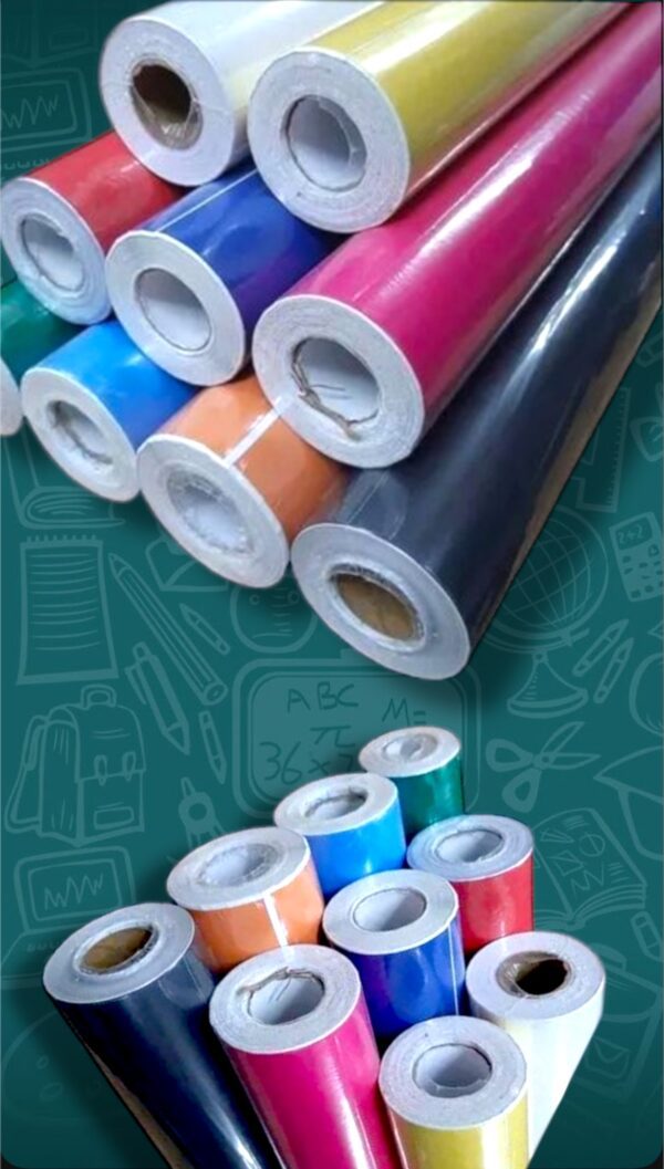 PAPEL AFICHE LISO ADHESIVO