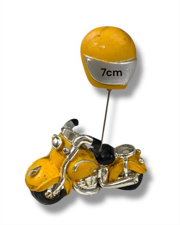 MOTO CON CASCO 7CM