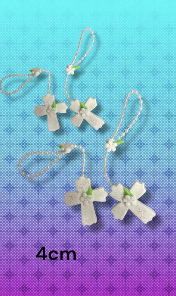 PORCELANA CRUCES 4CM
