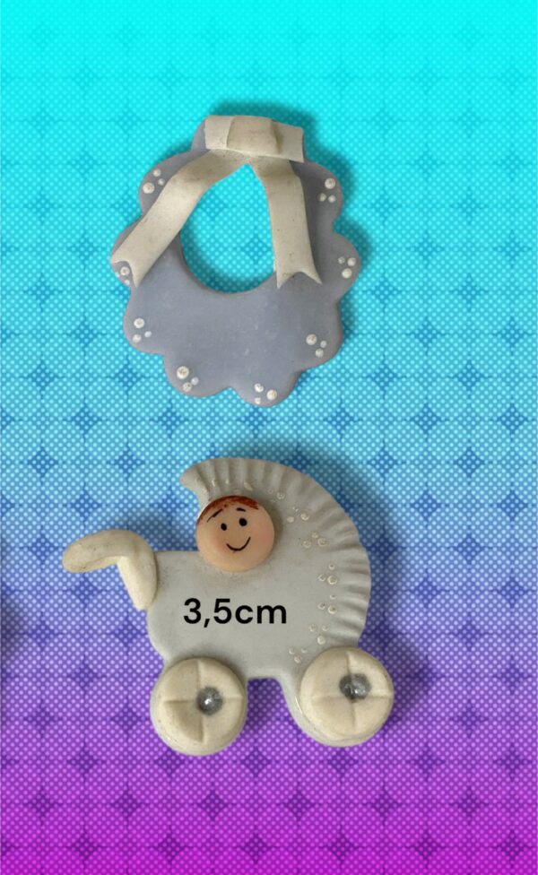 PORCELANA COCHE Y BABERO 3,5